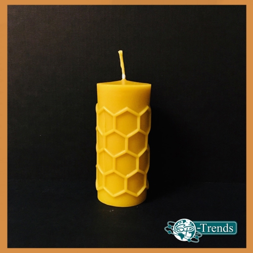 Bienenwachskerze mit Waben 4,5 x 11 cm
